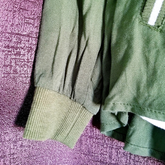 NWT with DEFECT, Two-Piece Tee and Jacket Set - Picture 7 of 11